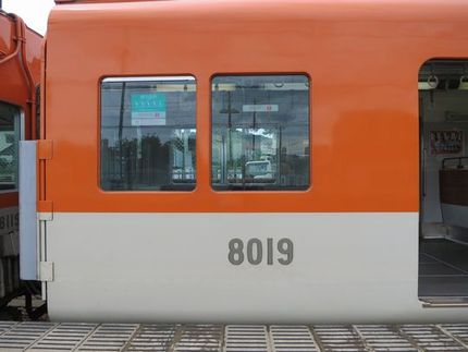 ＜　阪神電車「８０１９」車両　...