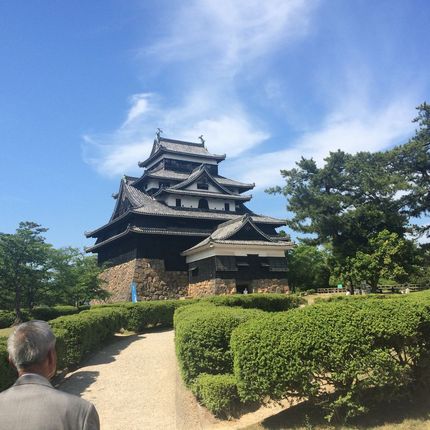 ７月に国宝に指定される松江城