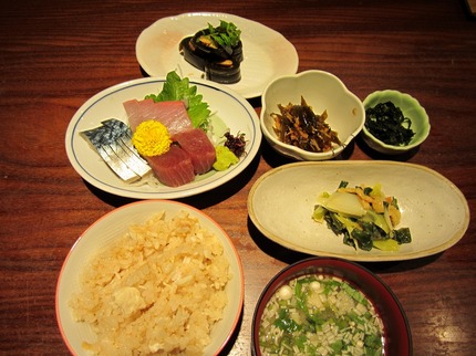 今日のお昼は　鯛めし