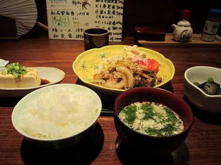 今日のお昼は　鍬焼き