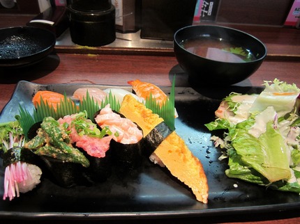 今日のお昼は　回転寿司「北海素...