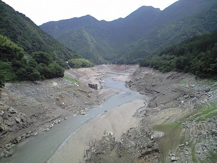 またまた早明浦ダムでスミマセン...