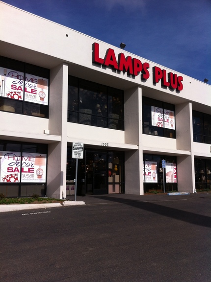 サンディエゴ；Lamps Pl...