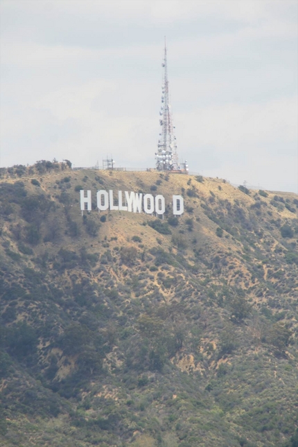 ハリウッドのサインも見えますよ