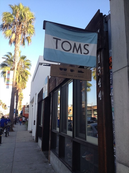 ロサンゼルス情報： TOMS ...