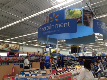 サンディエゴ：Walmart ...