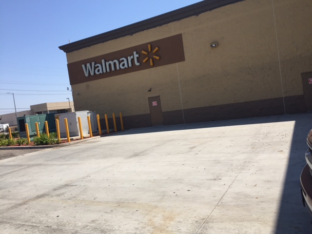 ロサンゼルス：Walmartの...