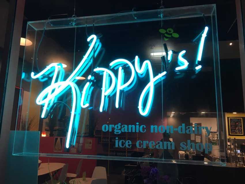 ロサンゼルス：Kippy's!...