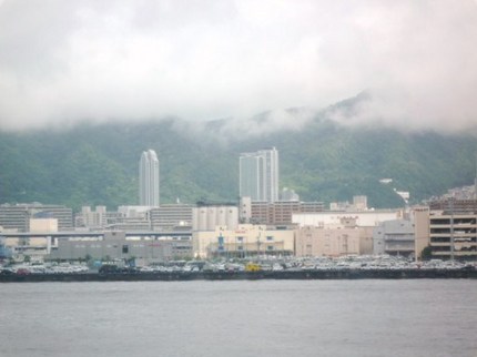 海側から見た神戸港