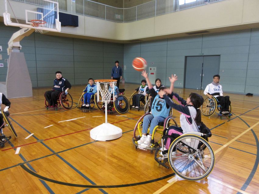 障害者スポーツ「車椅子ツインバ...