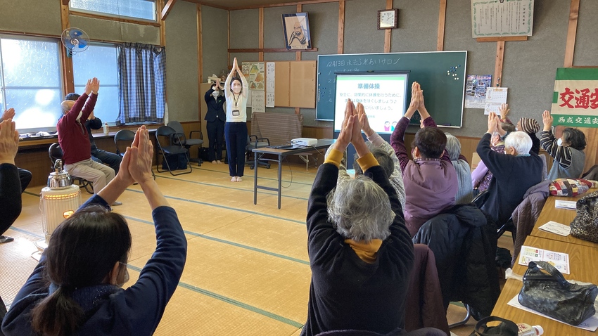 講義の後は体操の時間がありまし...