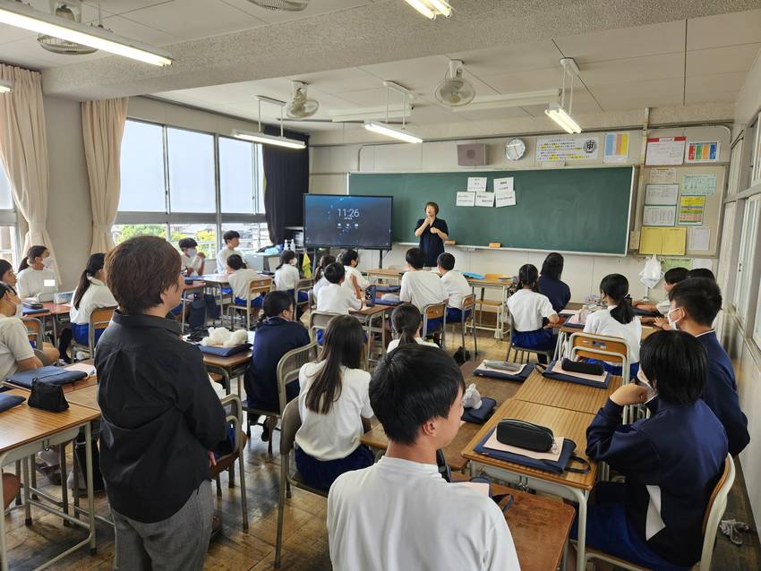 手話体験 自分の耳が聞こえなか...