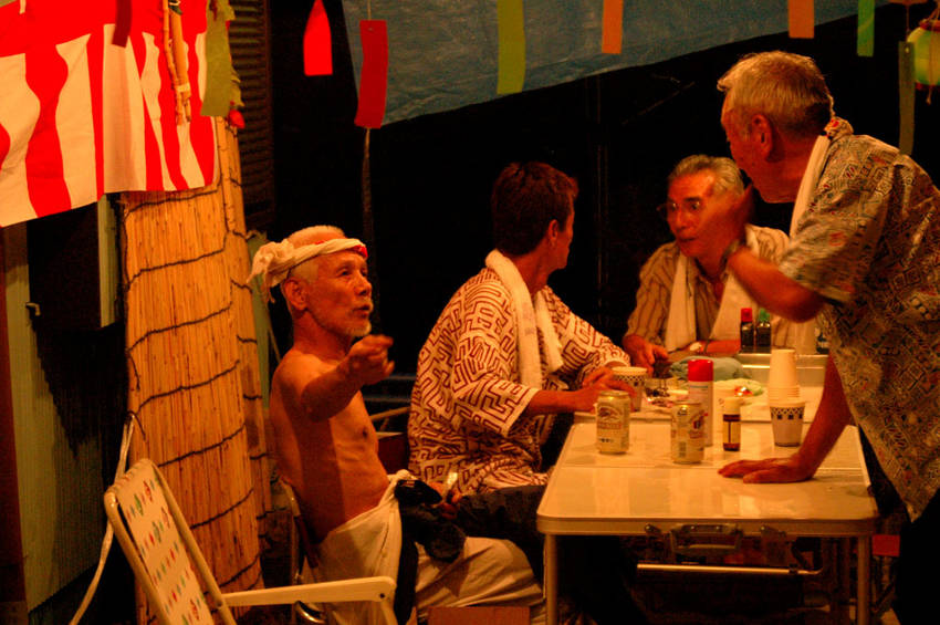 なんともうらやましい光景。夏祭...