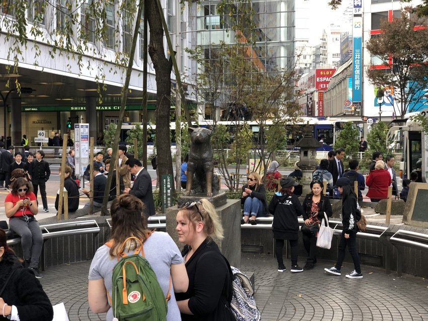 Statue of HACHIKO