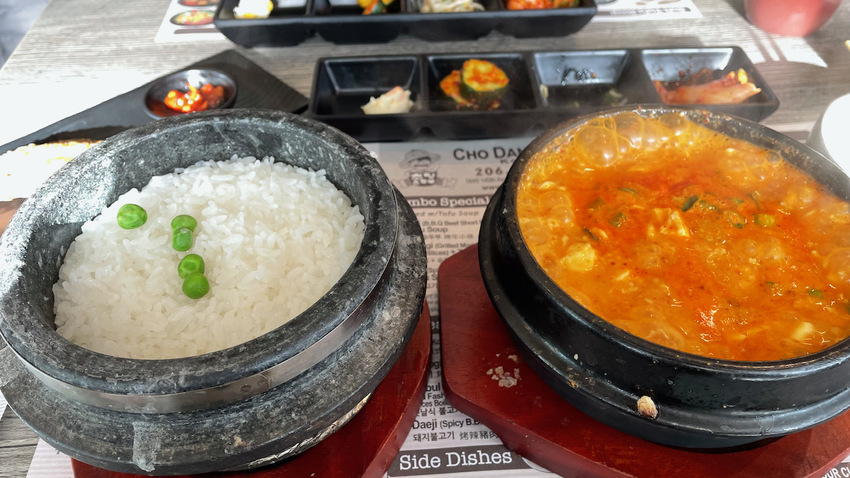 韓国料理　純豆腐（スンドゥブ）