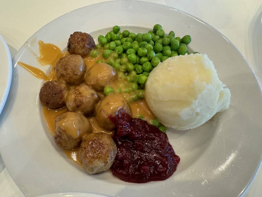 IKEA で食事