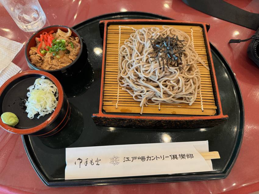 日本は食べ物が美味しい　やばい