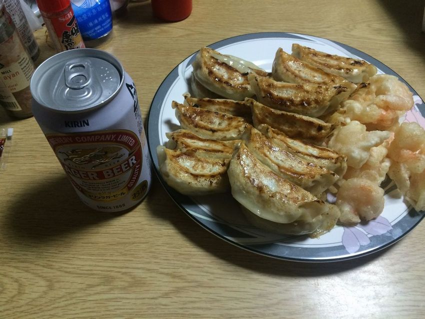 餃子と海老の天麩羅