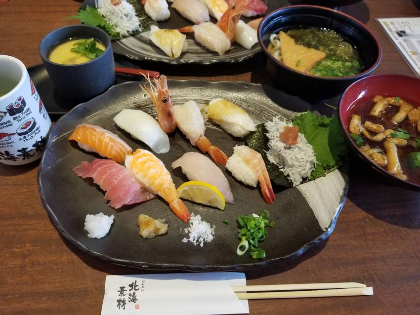 お昼は北海素材で寿司定食‼️