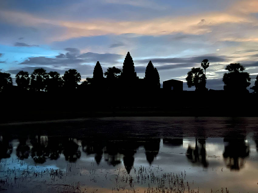 カンボジアの朝