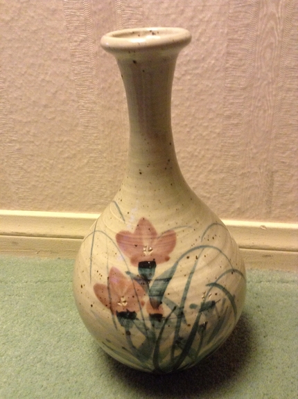 砥部焼の花瓶。