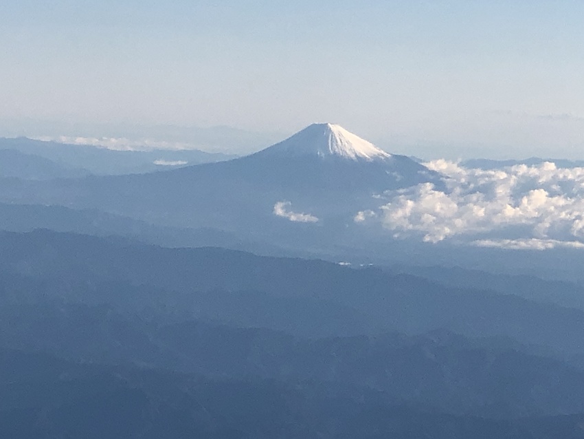 凛々しい富士山