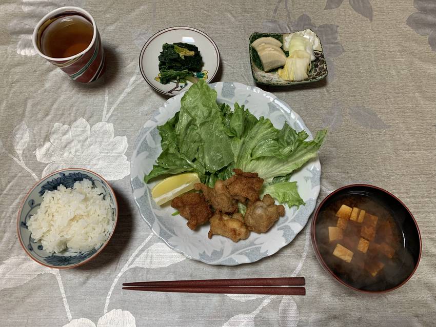 今日のランチ　から揚げ定食(自...