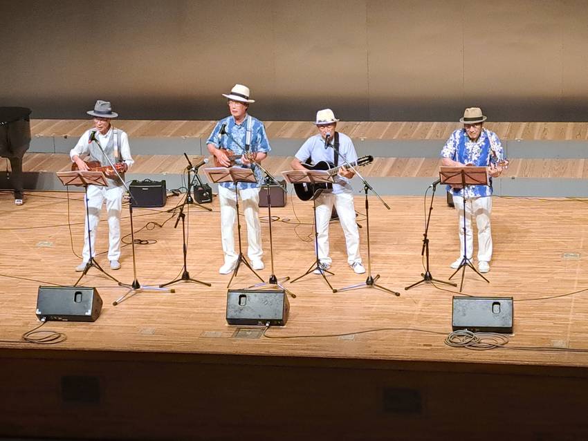 学友会秋の音楽会に　　ふたば会...