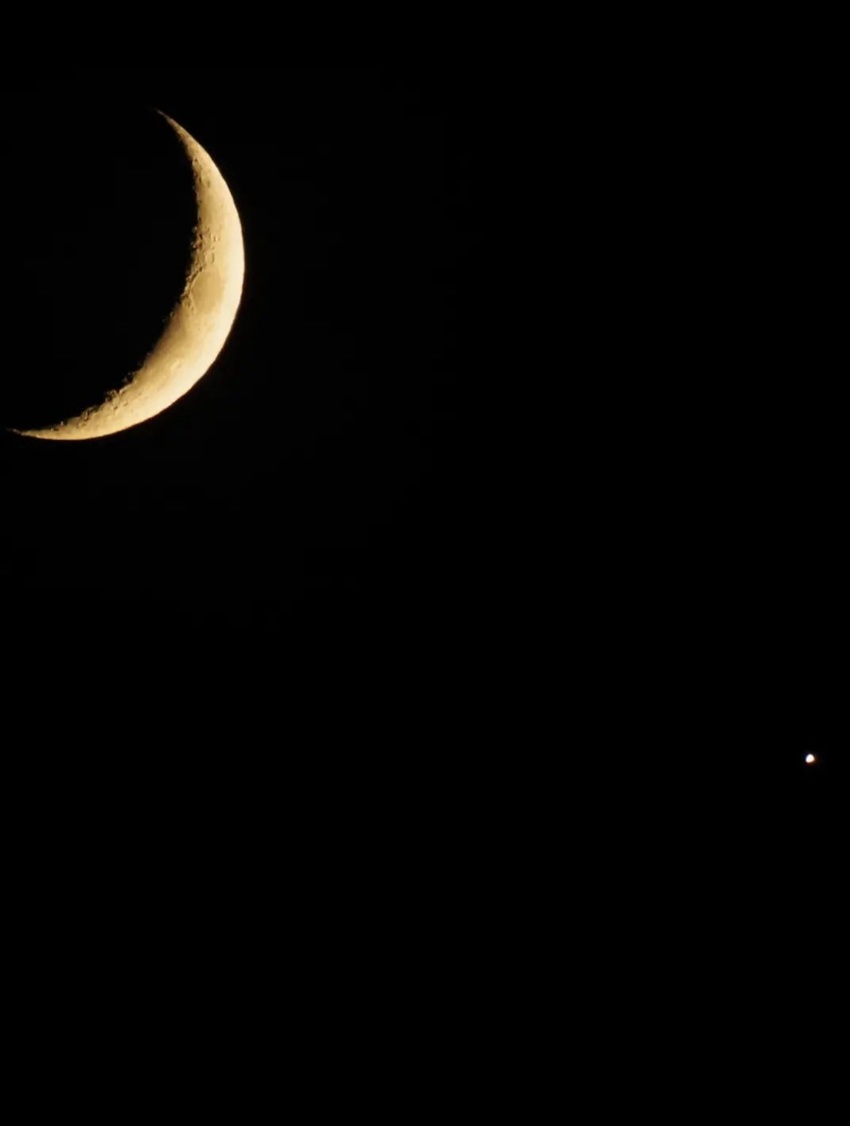 月と金星が合
