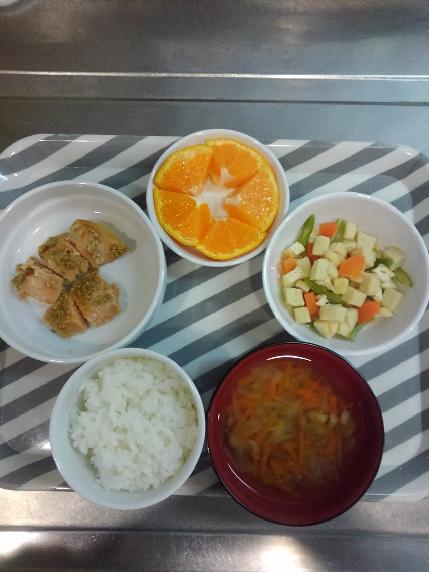 給食