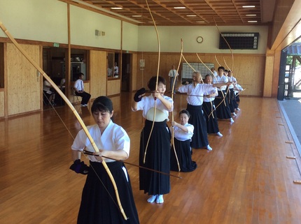 九州各県対抗弓道選手権 教士の...