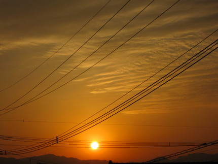 お疲れさまの夕日です～17:0...